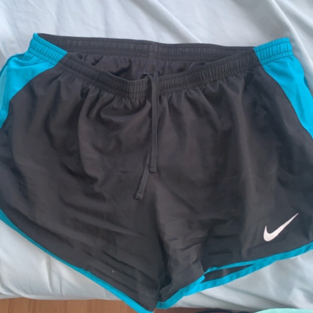 Nike tempo dri fit shorts